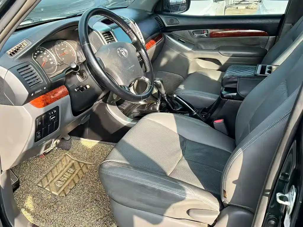 Toyota Prado (Import) — миниатюра 5