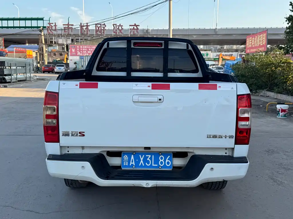 Isuzu RE-MAX Ruimai — миниатюра 5