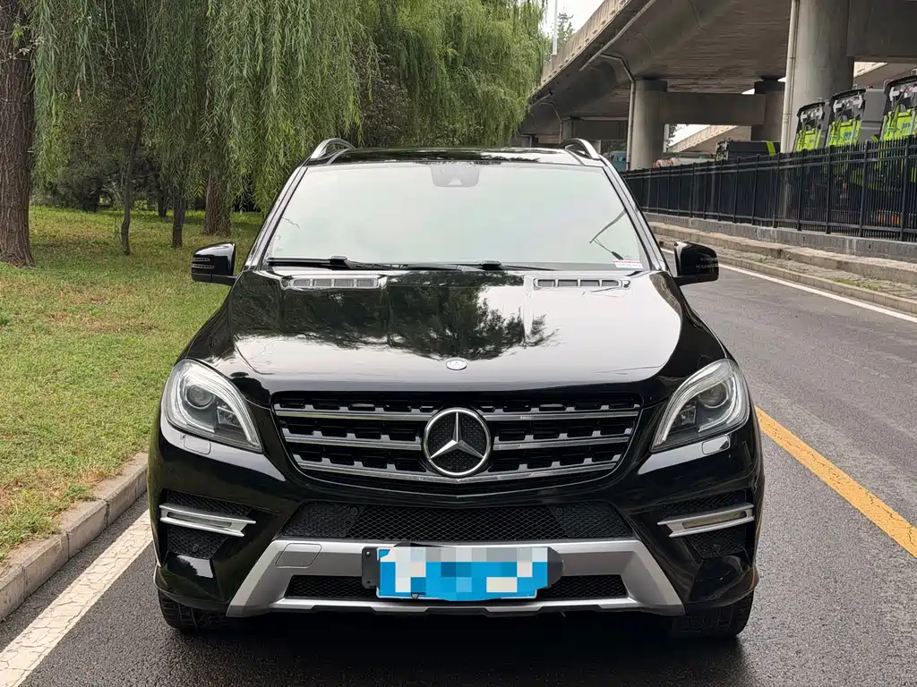 Mercedes-Benz M-Class — миниатюра 2
