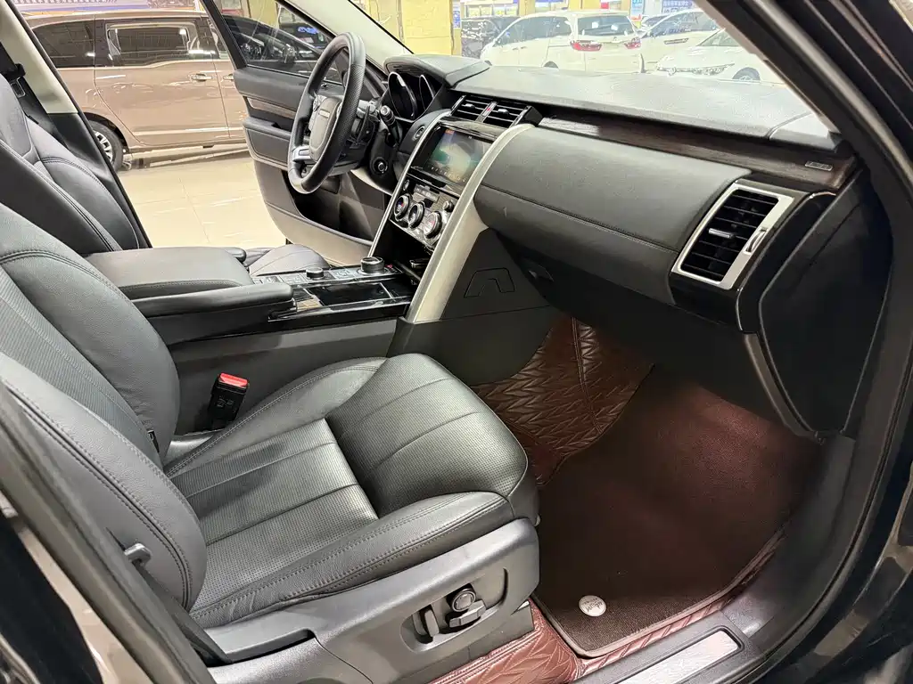 Land Rover Discovery — миниатюра 7