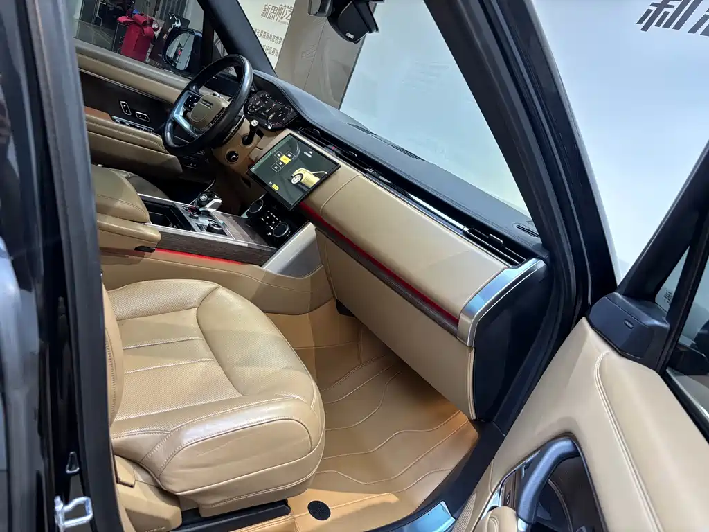 Land Rover Range Rover — миниатюра 16