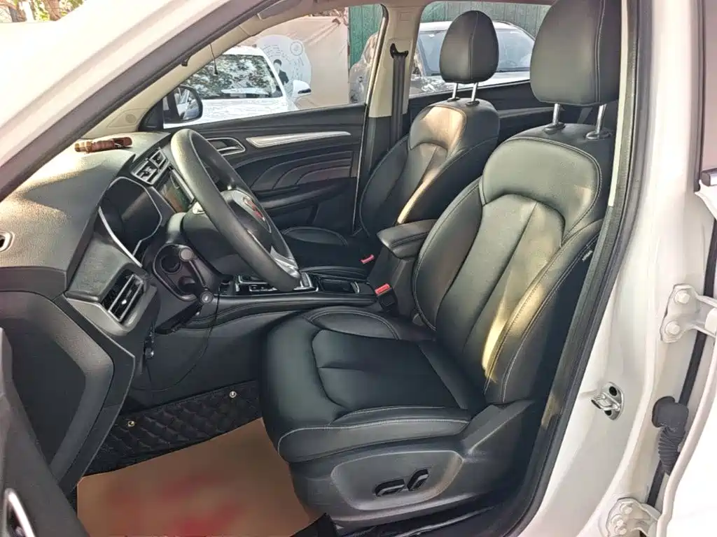 Roewe RX3 — миниатюра 15