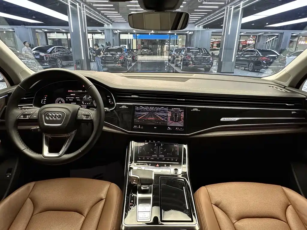 Audi Q7 — миниатюра 4