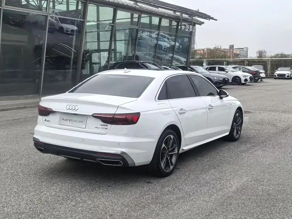 Audi A4L — миниатюра 4