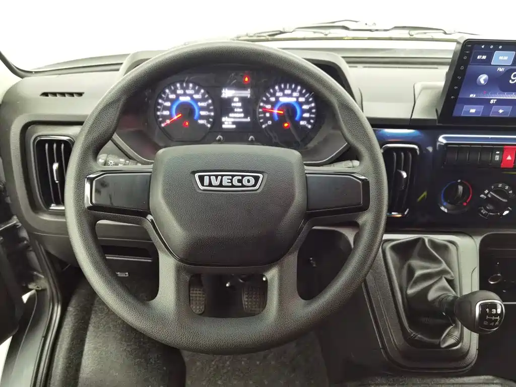 IVECO Daily — миниатюра 11