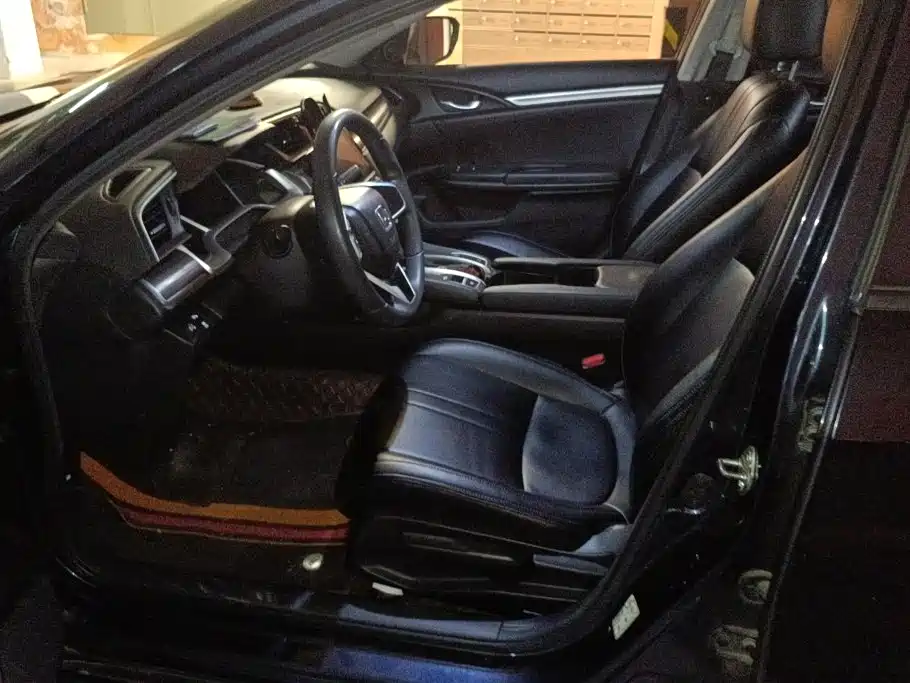 Honda Civic — миниатюра 9