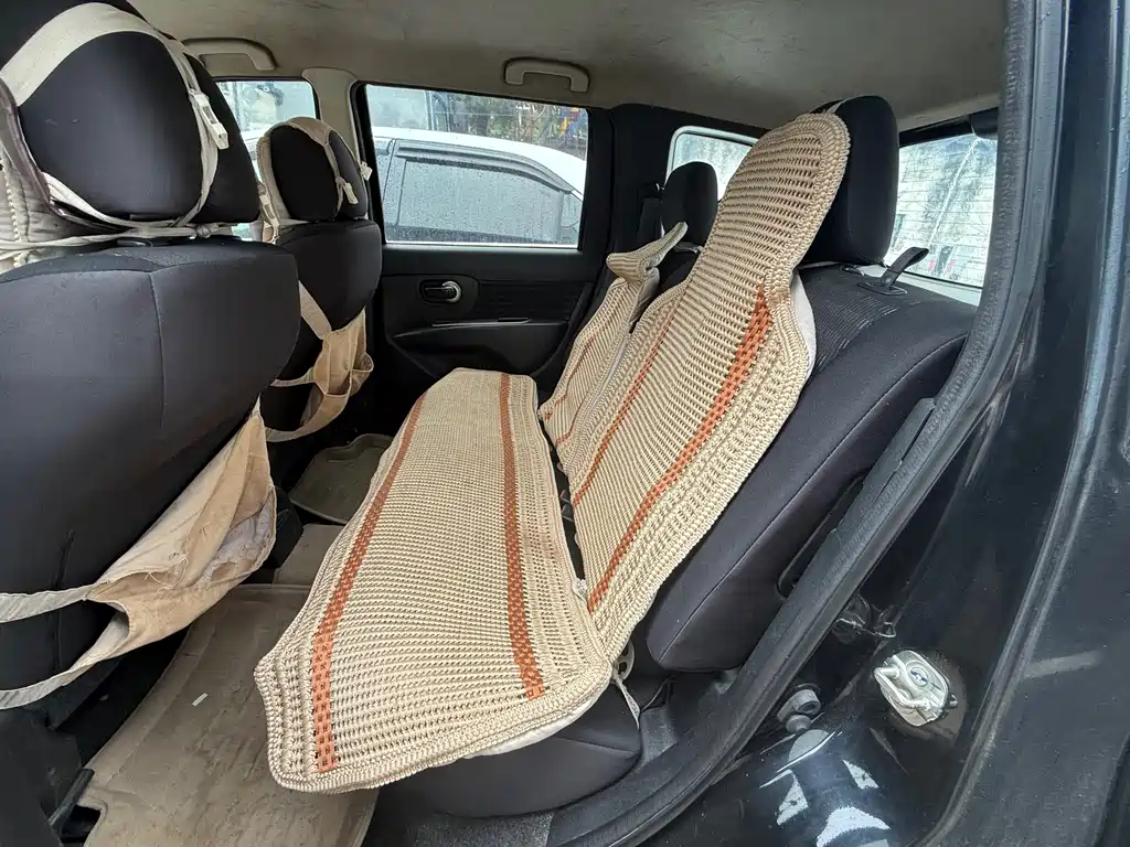 Nissan Livina — миниатюра 5
