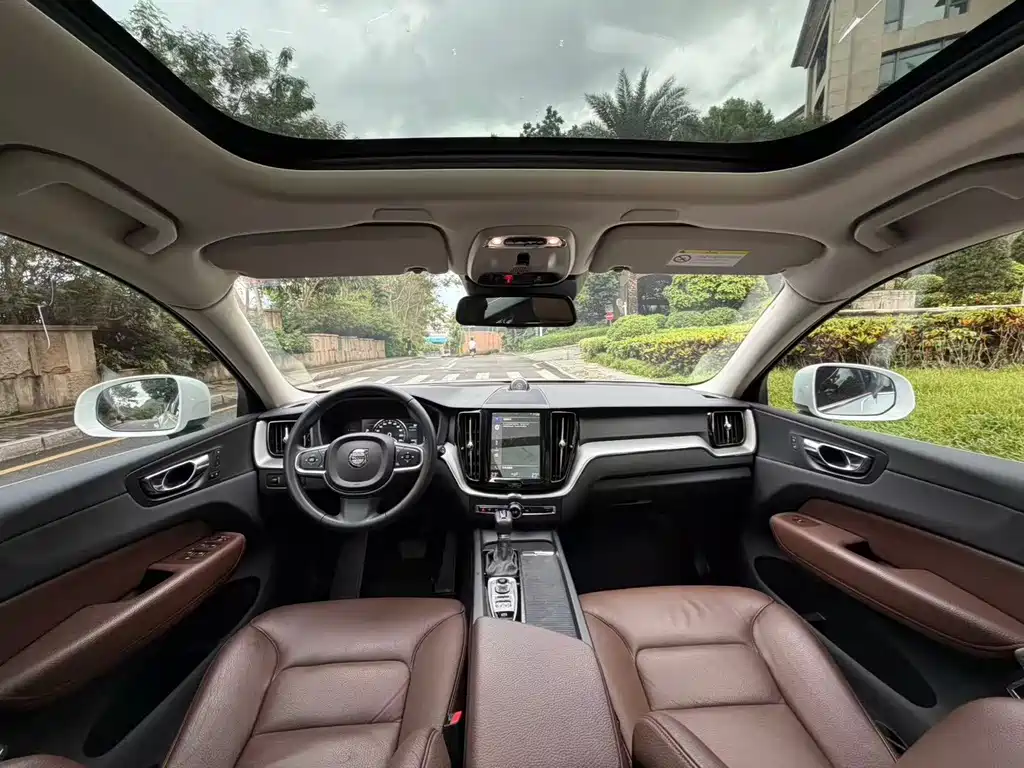 Volvo XC60 — миниатюра 13