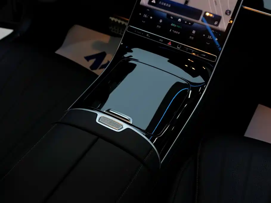 Mercedes-Benz S-Class — миниатюра 23