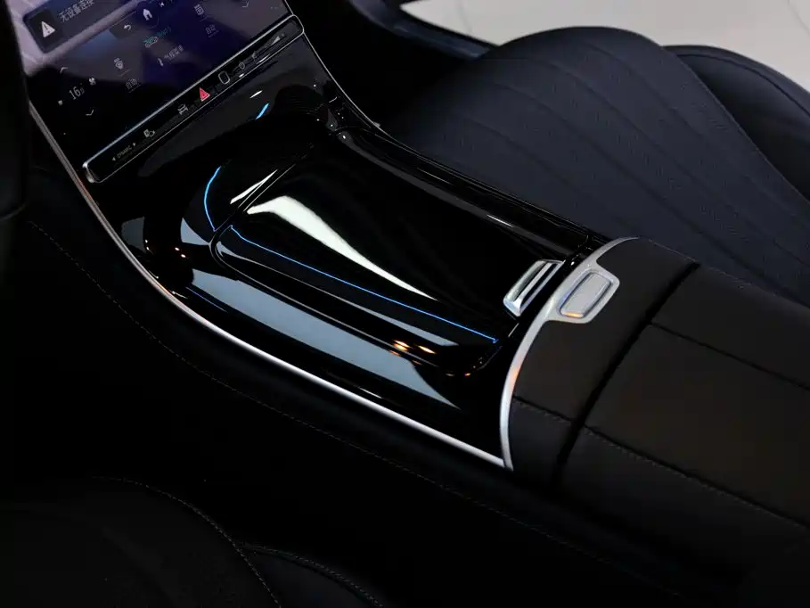Mercedes-Benz S-Class — миниатюра 24
