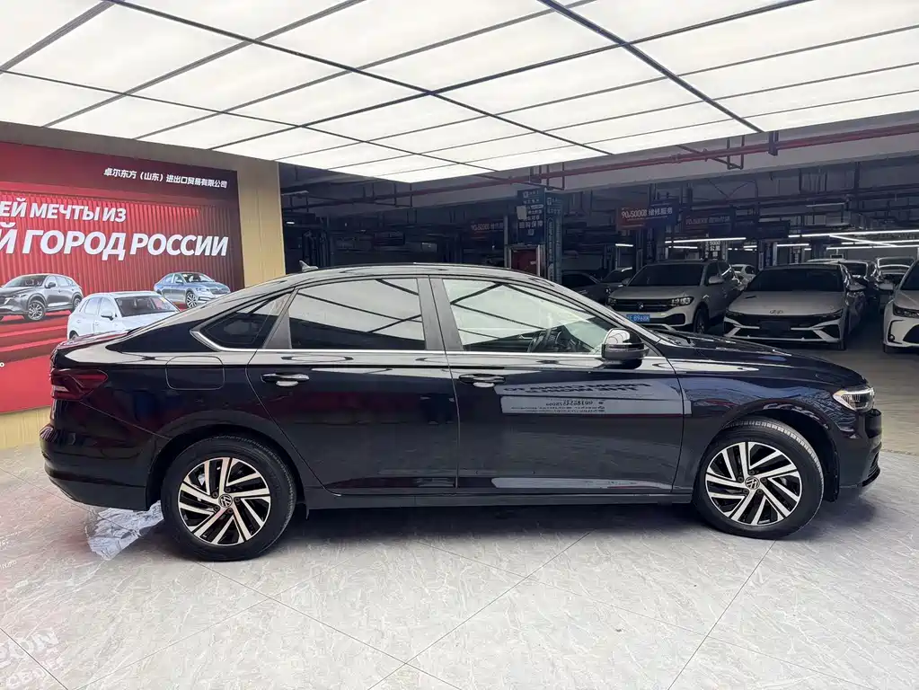 Volkswagen Lavida — миниатюра 4