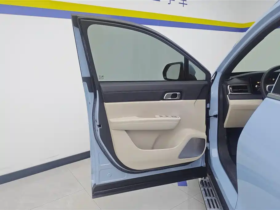 Li Auto ONE 2020 6 мест