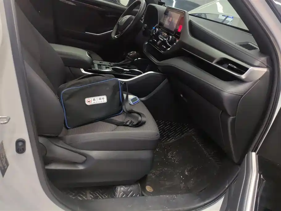 Toyota Crown Kluger 2021 2.5L HEV Elite