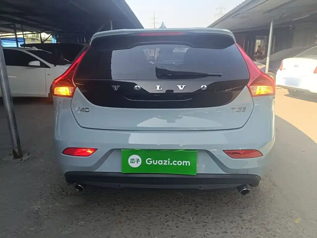 Volvo V40 — миниатюра 6