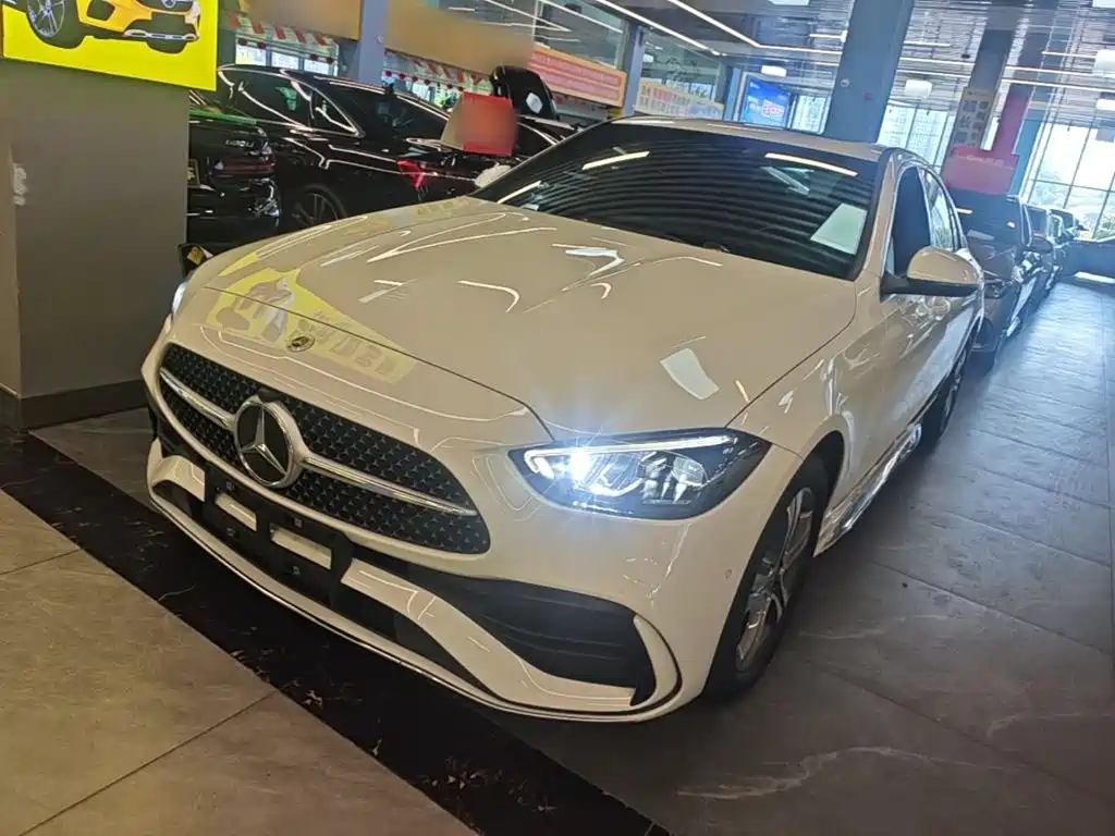 Mercedes-Benz C-Class — миниатюра 2