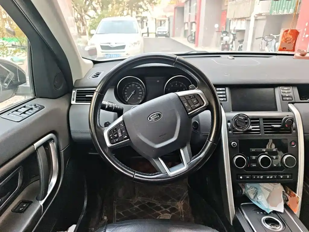 Land Rover Discovery Sport — миниатюра 11