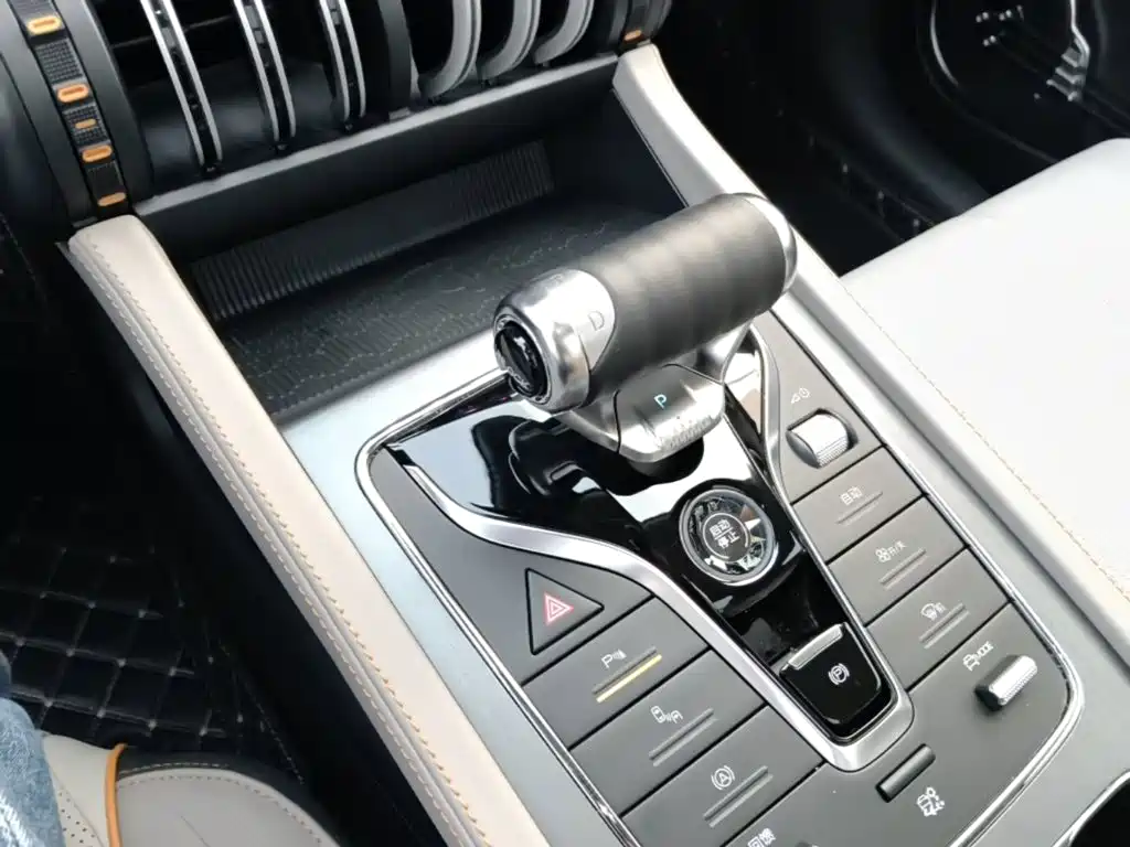 BYD Yuan Plus — миниатюра 14