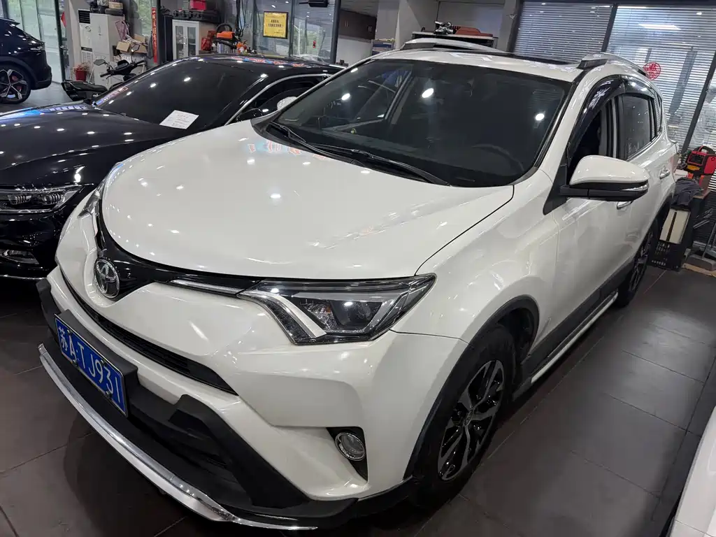 Toyota RAV4 2017