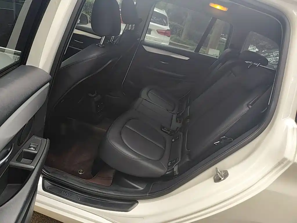 BMW 2 Series Gran Tourer — миниатюра 17