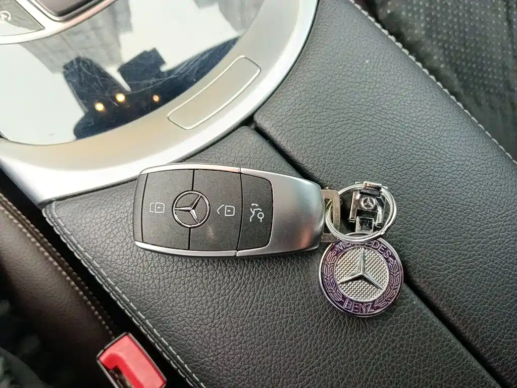 Mercedes-Benz GLC — миниатюра 9