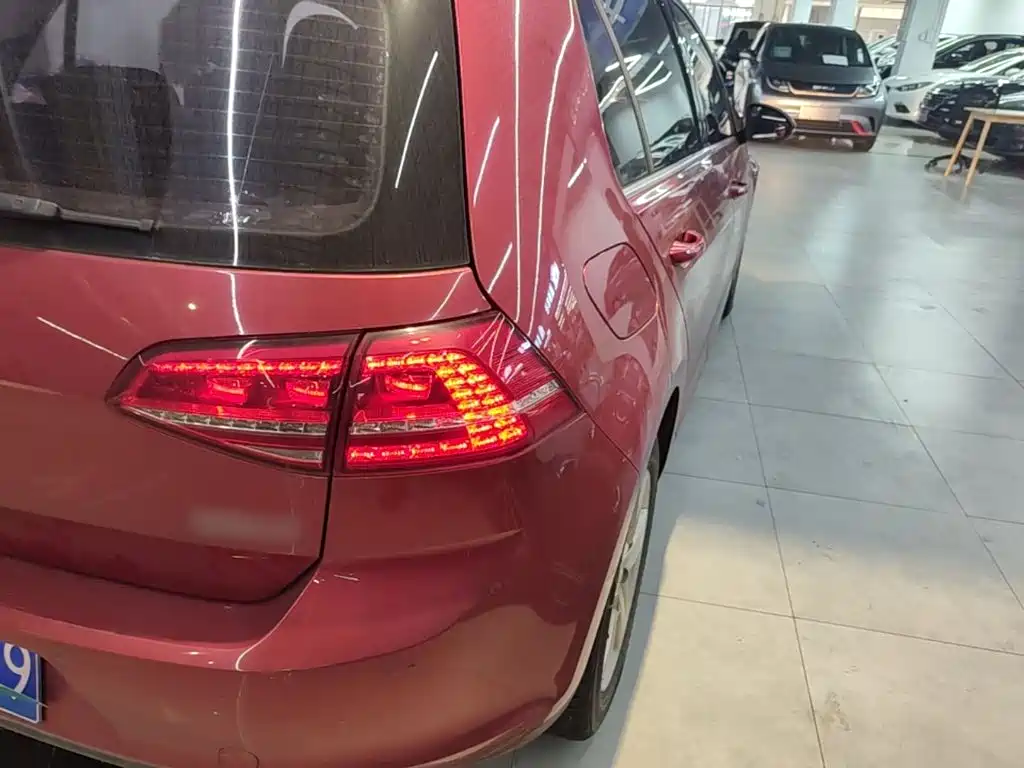 Volkswagen Golf — миниатюра 8