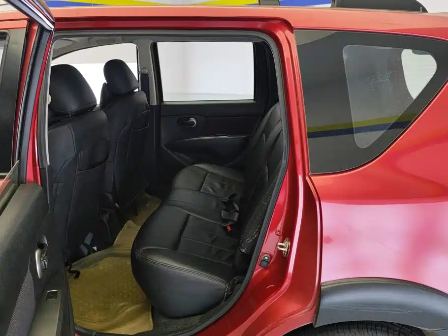 Nissan Livina — миниатюра 11