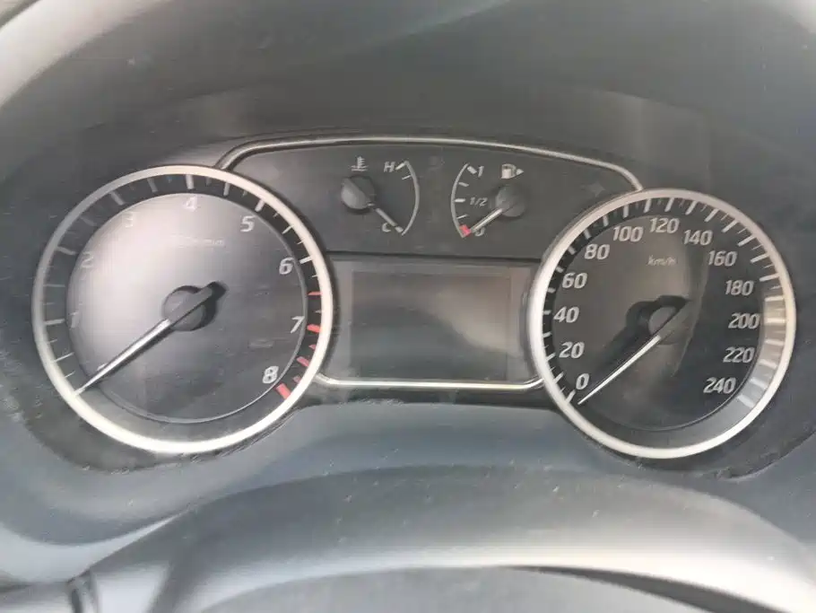 Nissan Sylphy — миниатюра 14