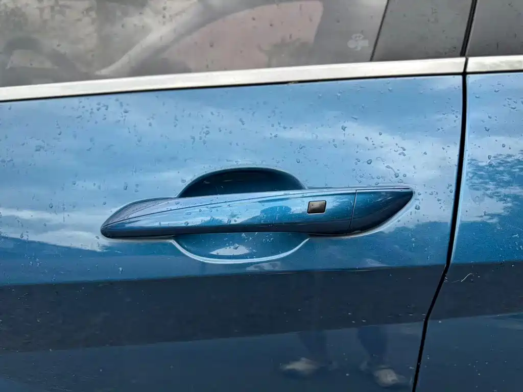 Hyundai Elantra — миниатюра 18
