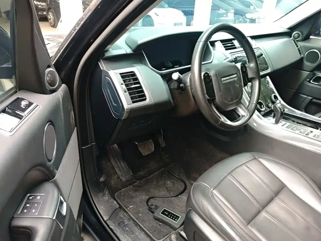 Land Rover Sport — миниатюра 21