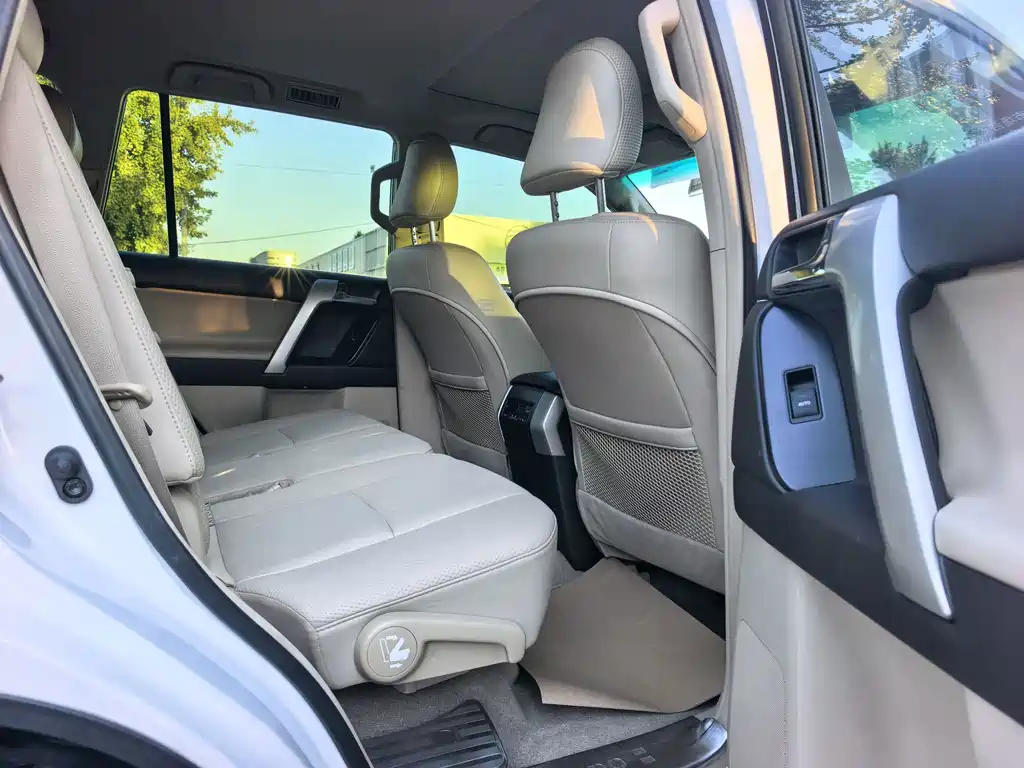 Toyota Prado — миниатюра 16