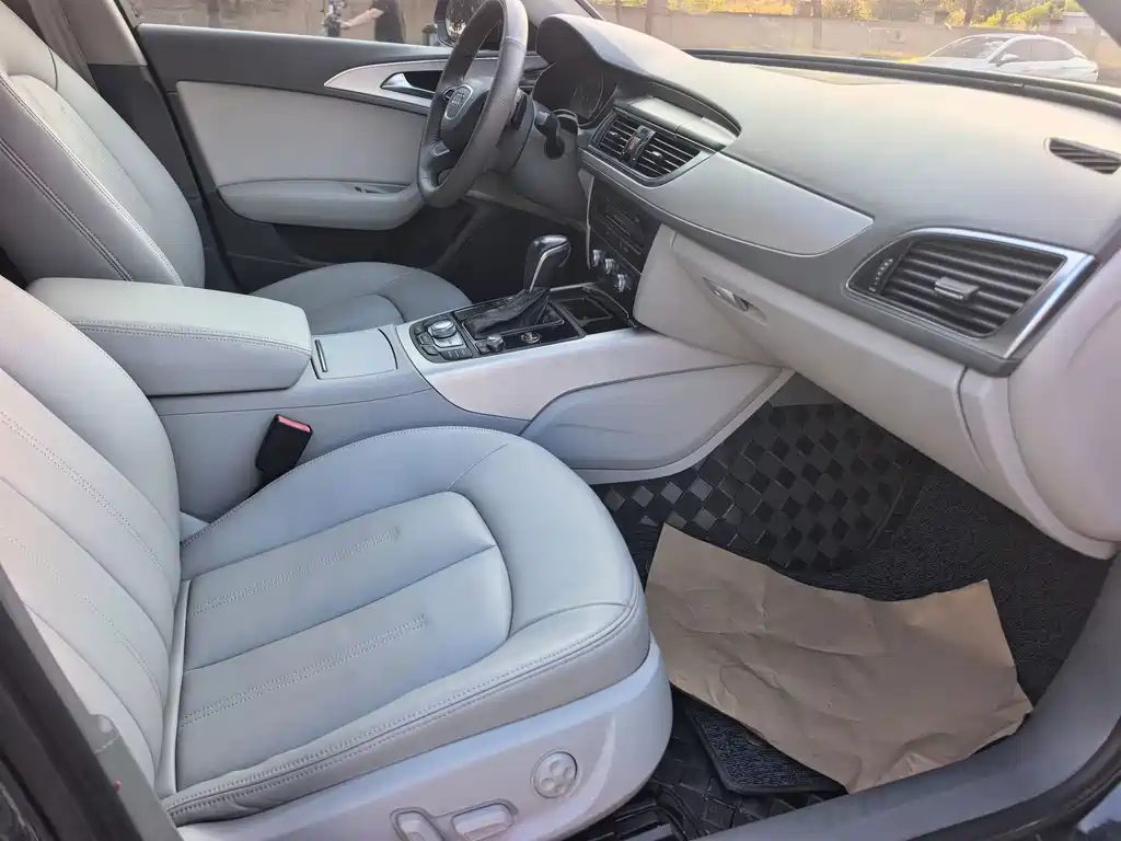 Audi A6L 2012 30 FSI