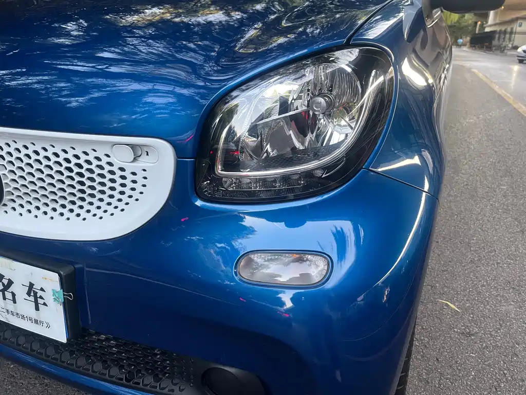 smart Smart Fortwo — миниатюра 3