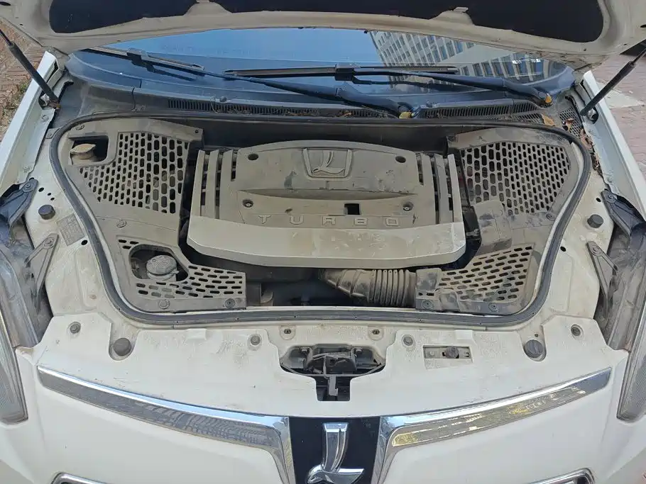 Luxgen Big 7 MPV — миниатюра 10