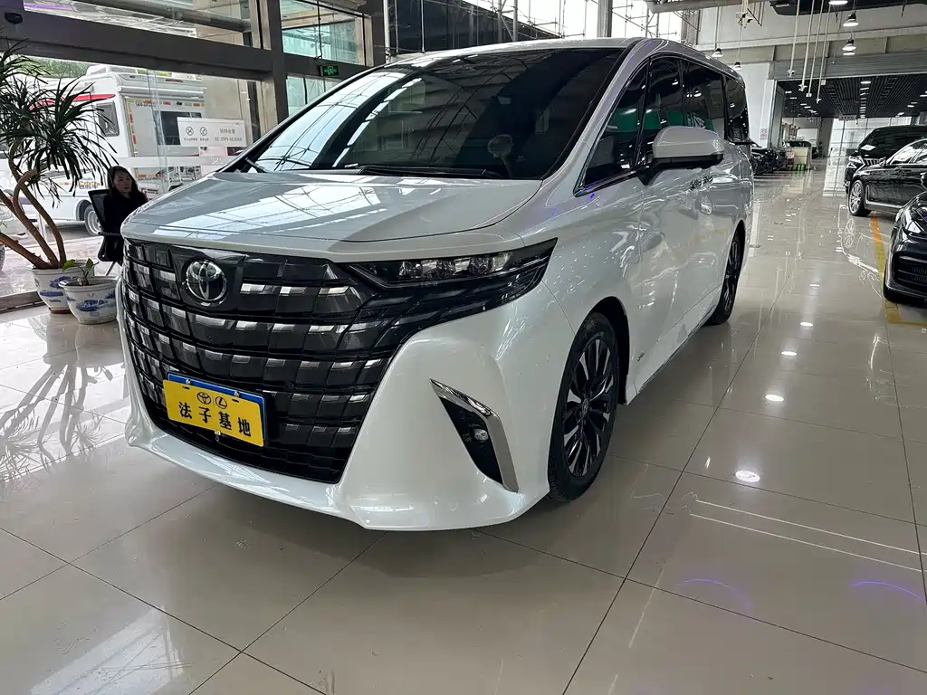 Toyota Alphard 2024