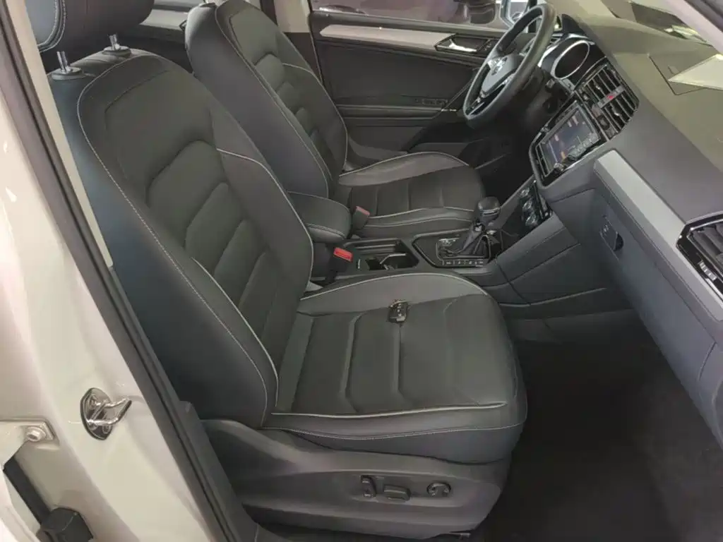 Volkswagen Tiguan L — миниатюра 25