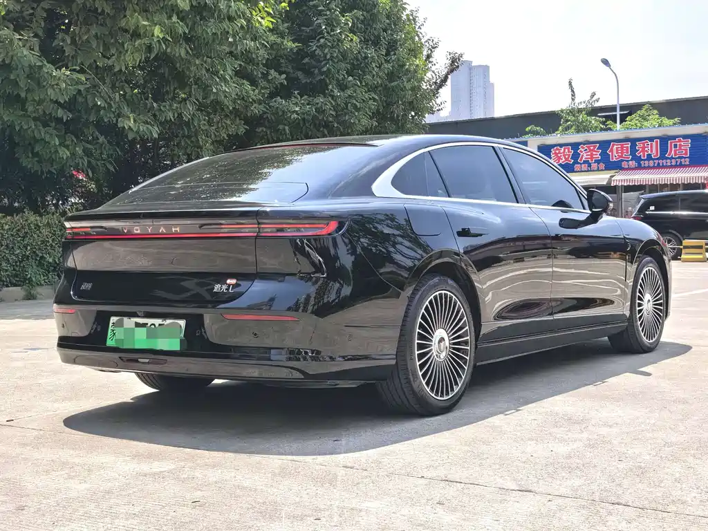 Voyah Passion L L 2026 Ultra
