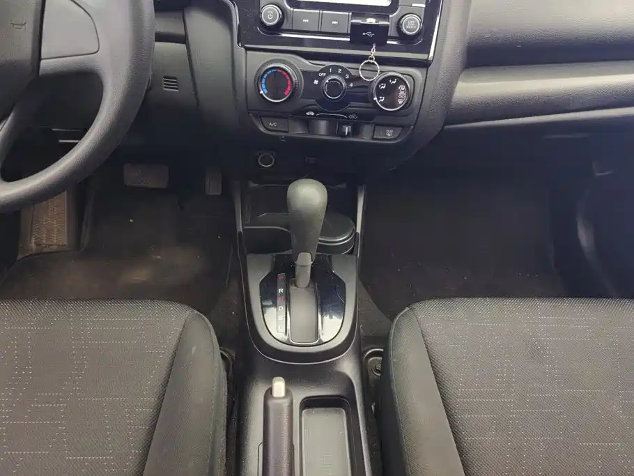 Honda Fit — миниатюра 16