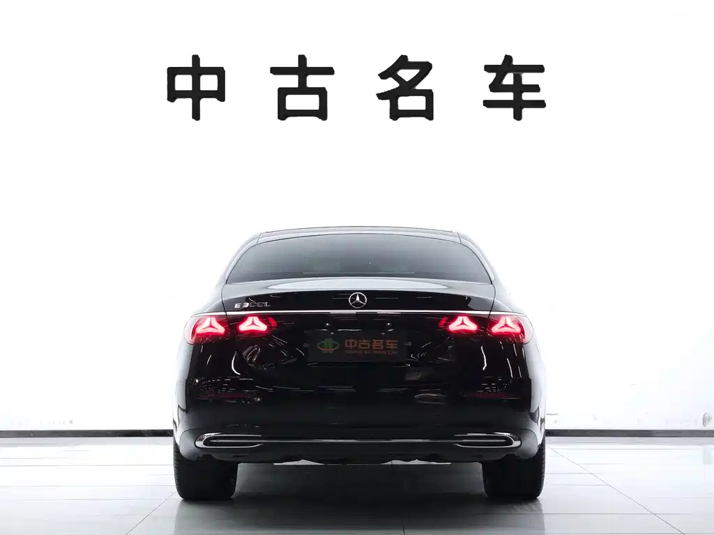 Mercedes-Benz E-Class — миниатюра 5