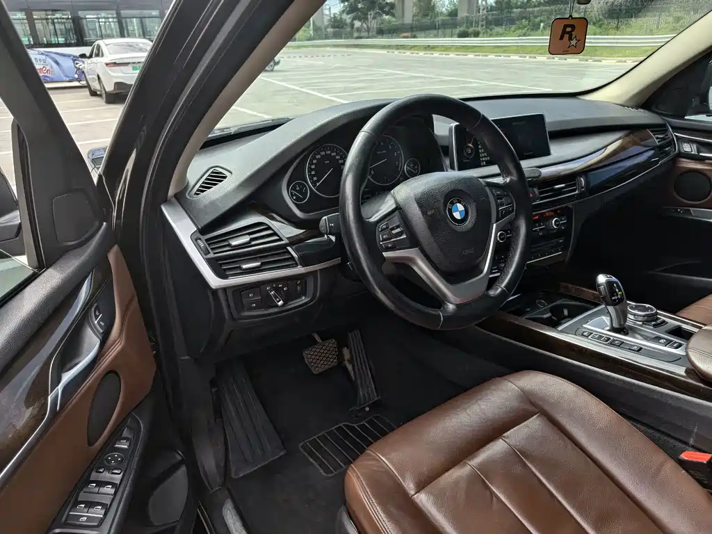 BMW X5 (Import) — миниатюра 8