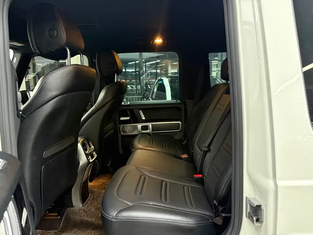 Mercedes-Benz G-Class — миниатюра 6