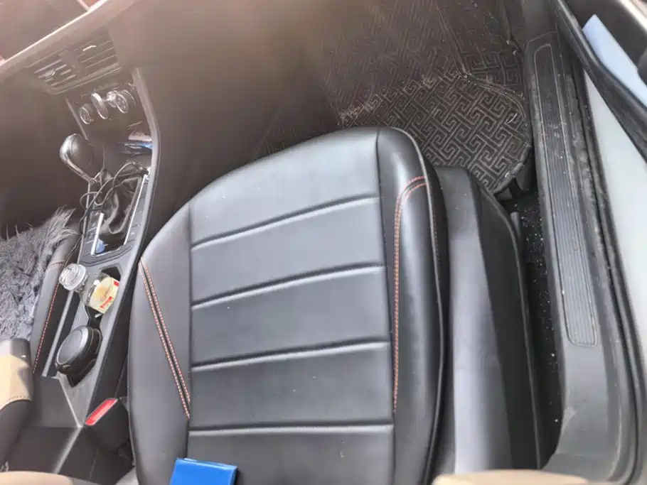 Volkswagen Bora — миниатюра 8