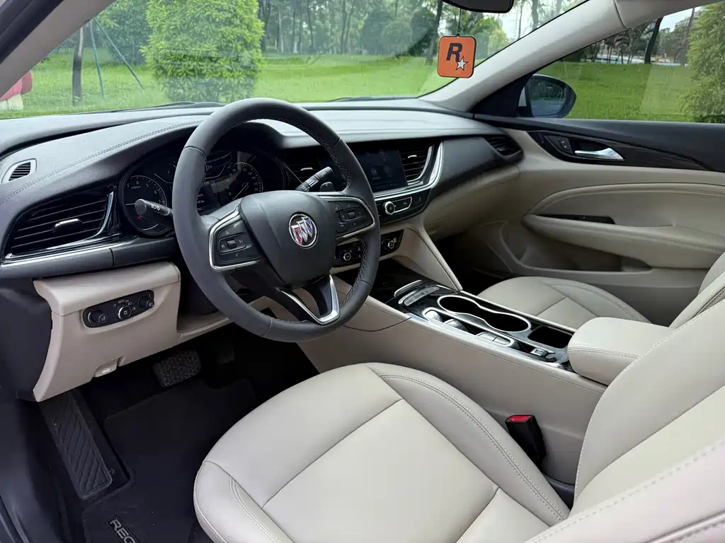 Buick Regal — миниатюра 11
