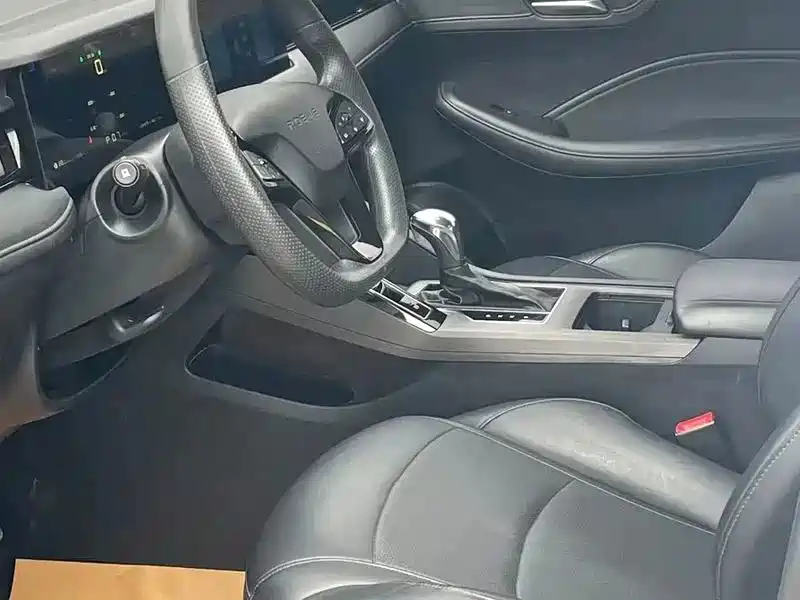 Roewe i5 — миниатюра 6