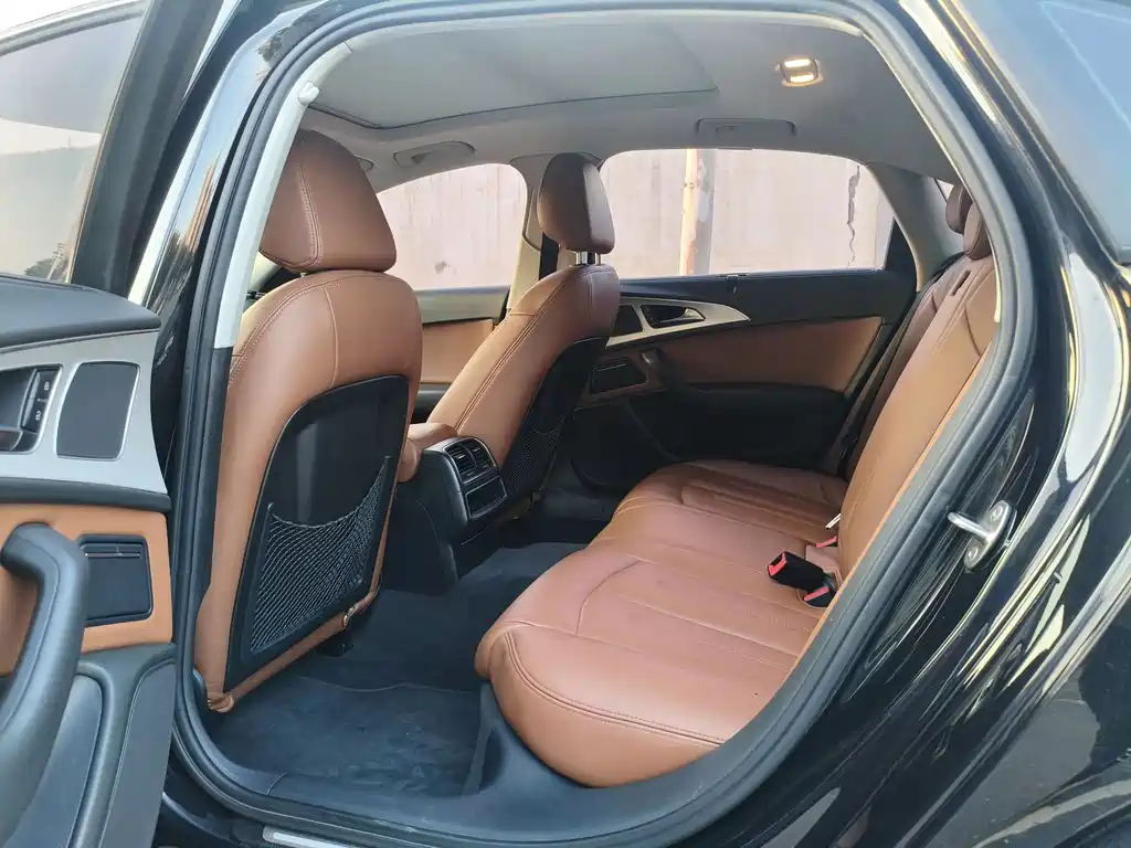Audi A6L — миниатюра 5