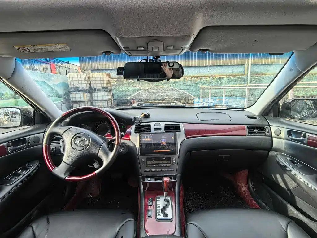 Lexus ES 04 300