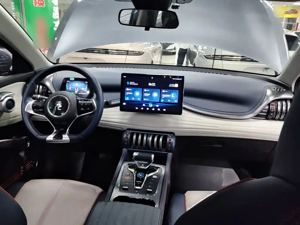 BYD Yuan Plus — миниатюра 10