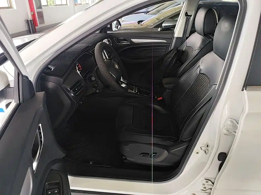Roewe RX3 — фотографии объявления, Фото 16