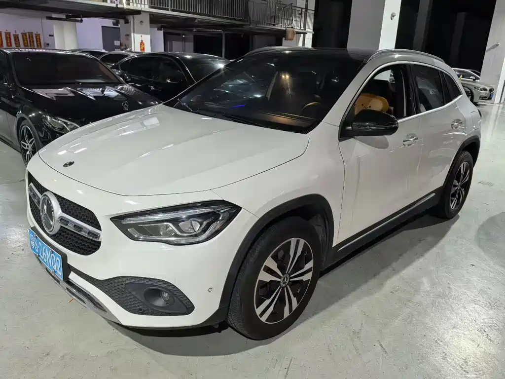 Mercedes-Benz GLA 2020