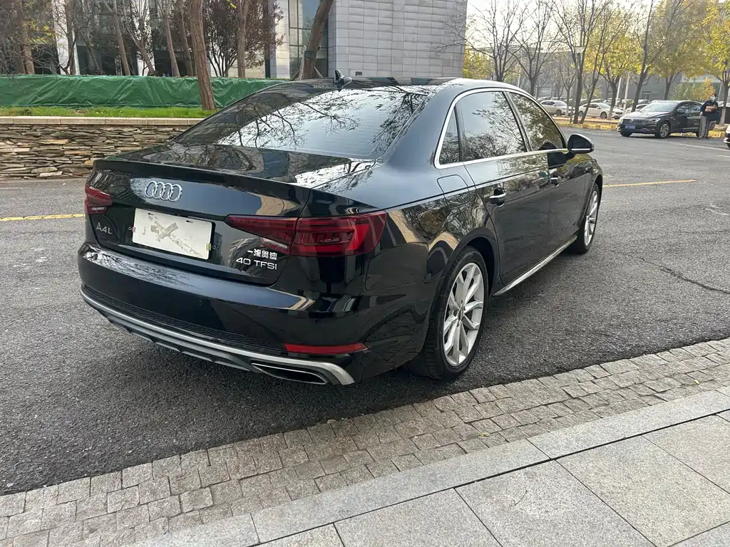 AUDI A4L