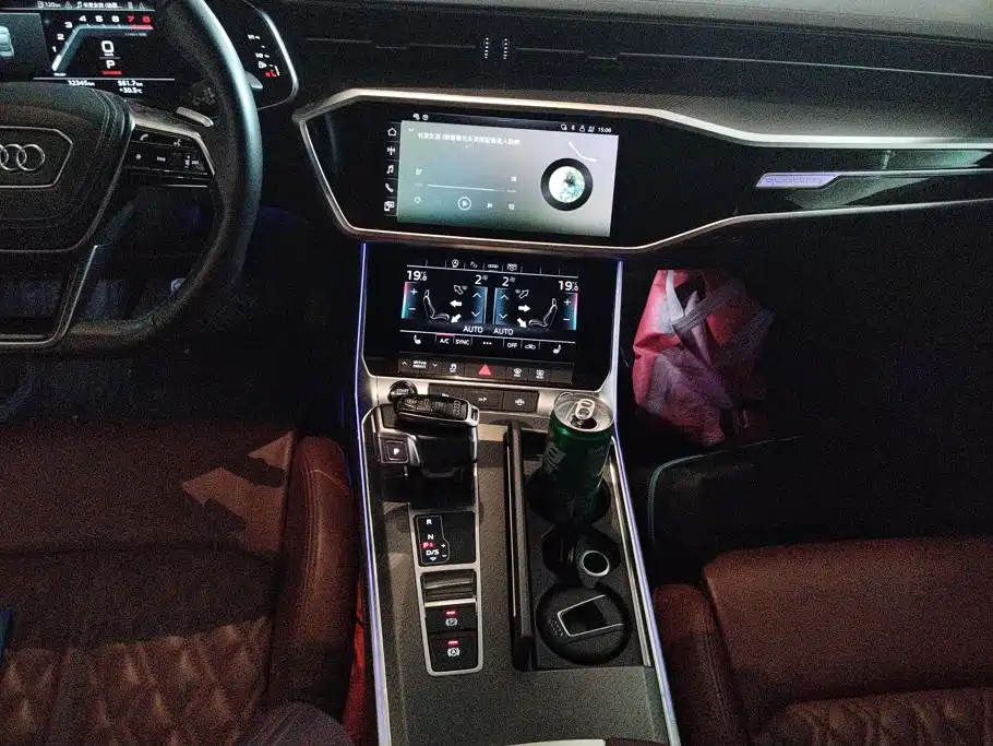 Audi A7L — миниатюра 16